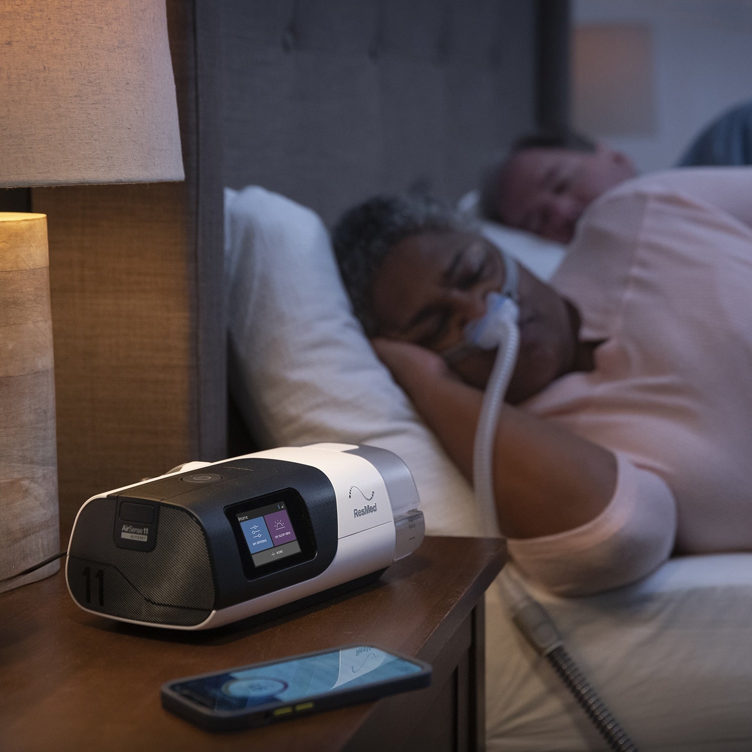 AirSense 11 AutoSet Auto-CPAP Machine Package with Heated Humidifier