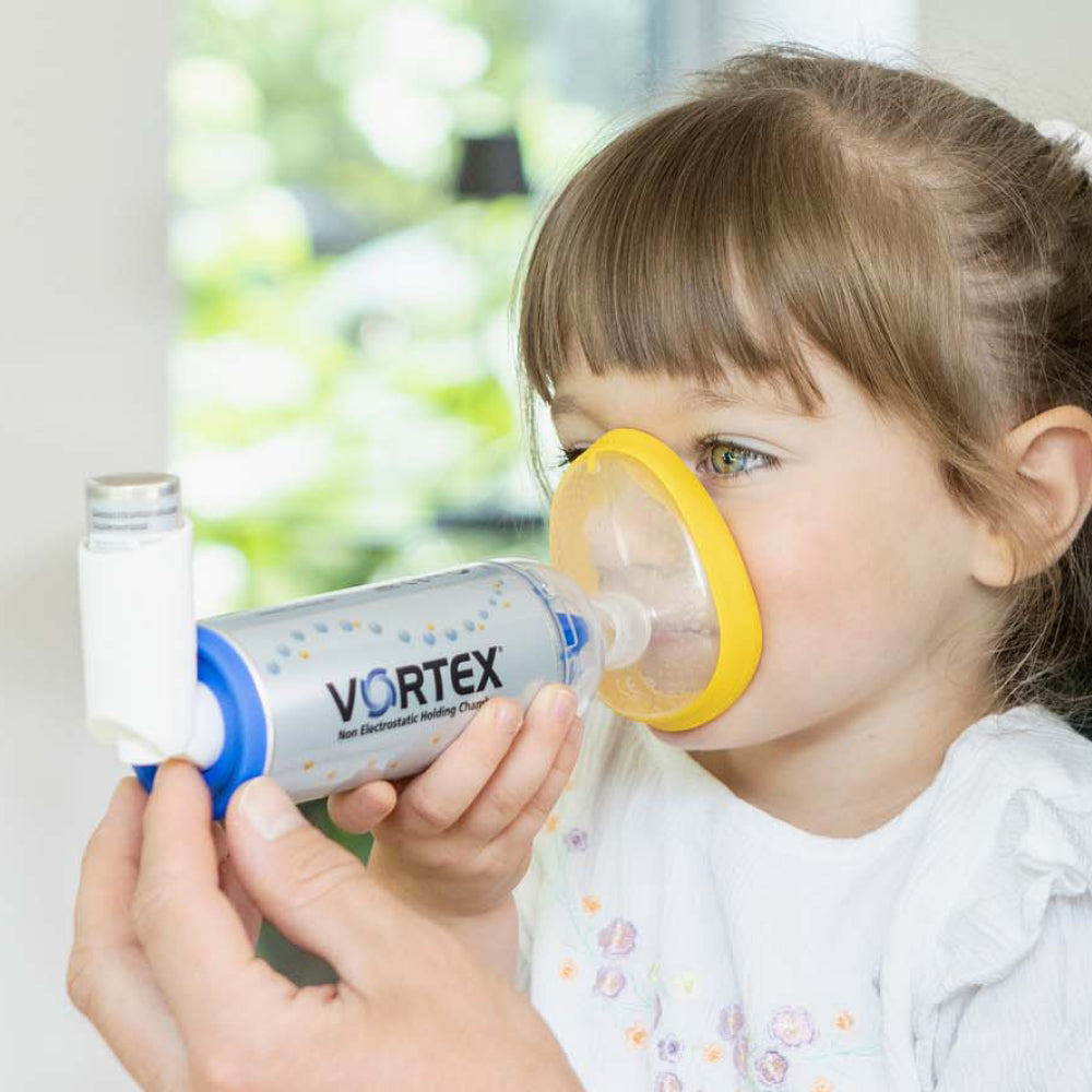 pari vortex valved holding chamber medium pediatric mask in use