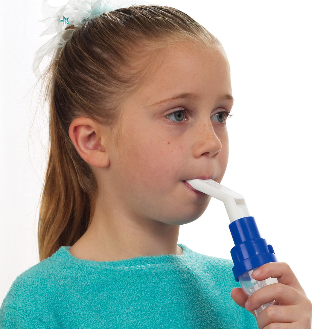 sidestream disposable nebulizer in use
